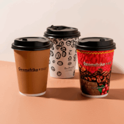 Vasos de papel personalizados para tu negocio.
